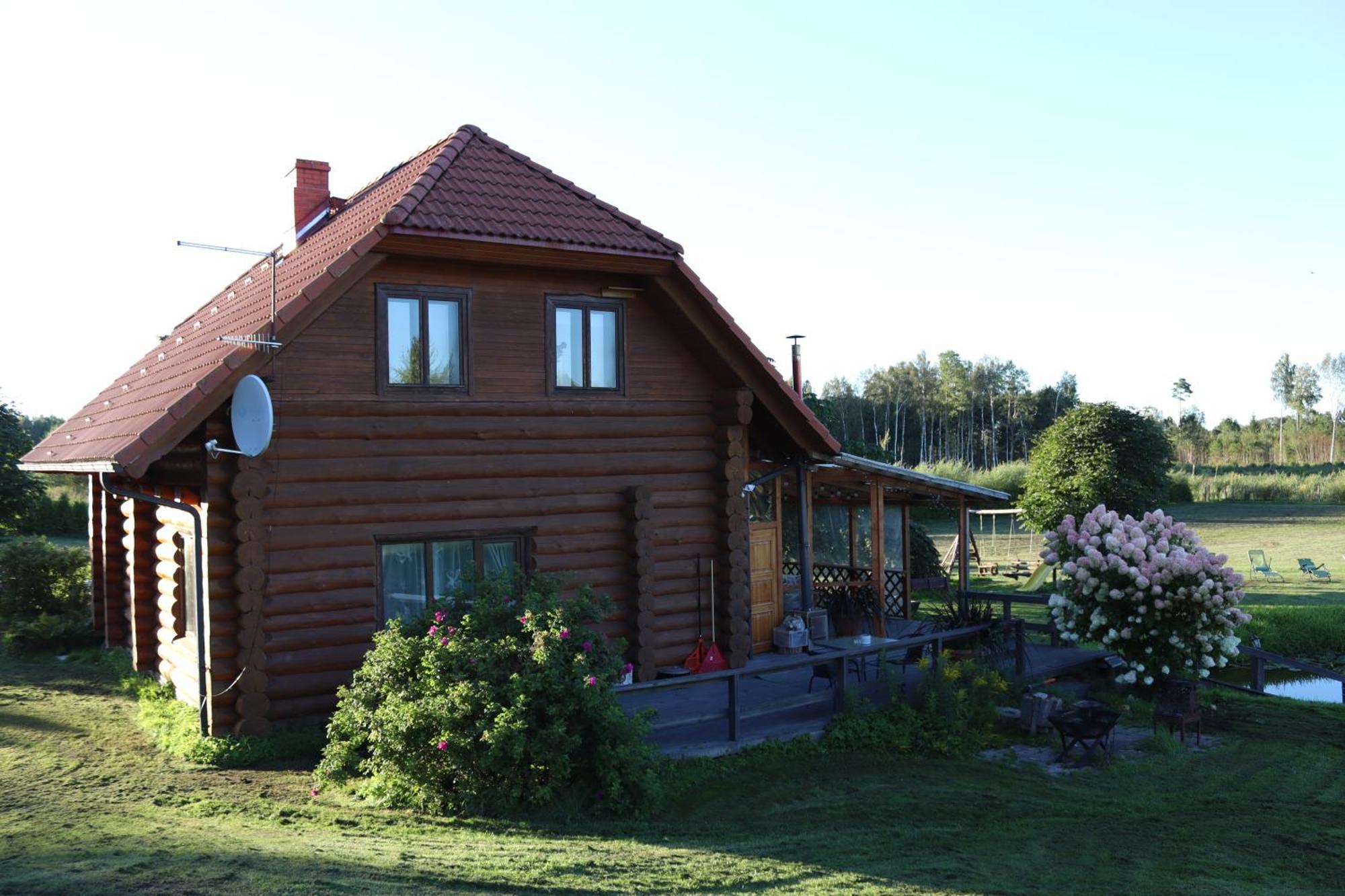 Kundzini Hotel Bīriņi Buitenkant foto