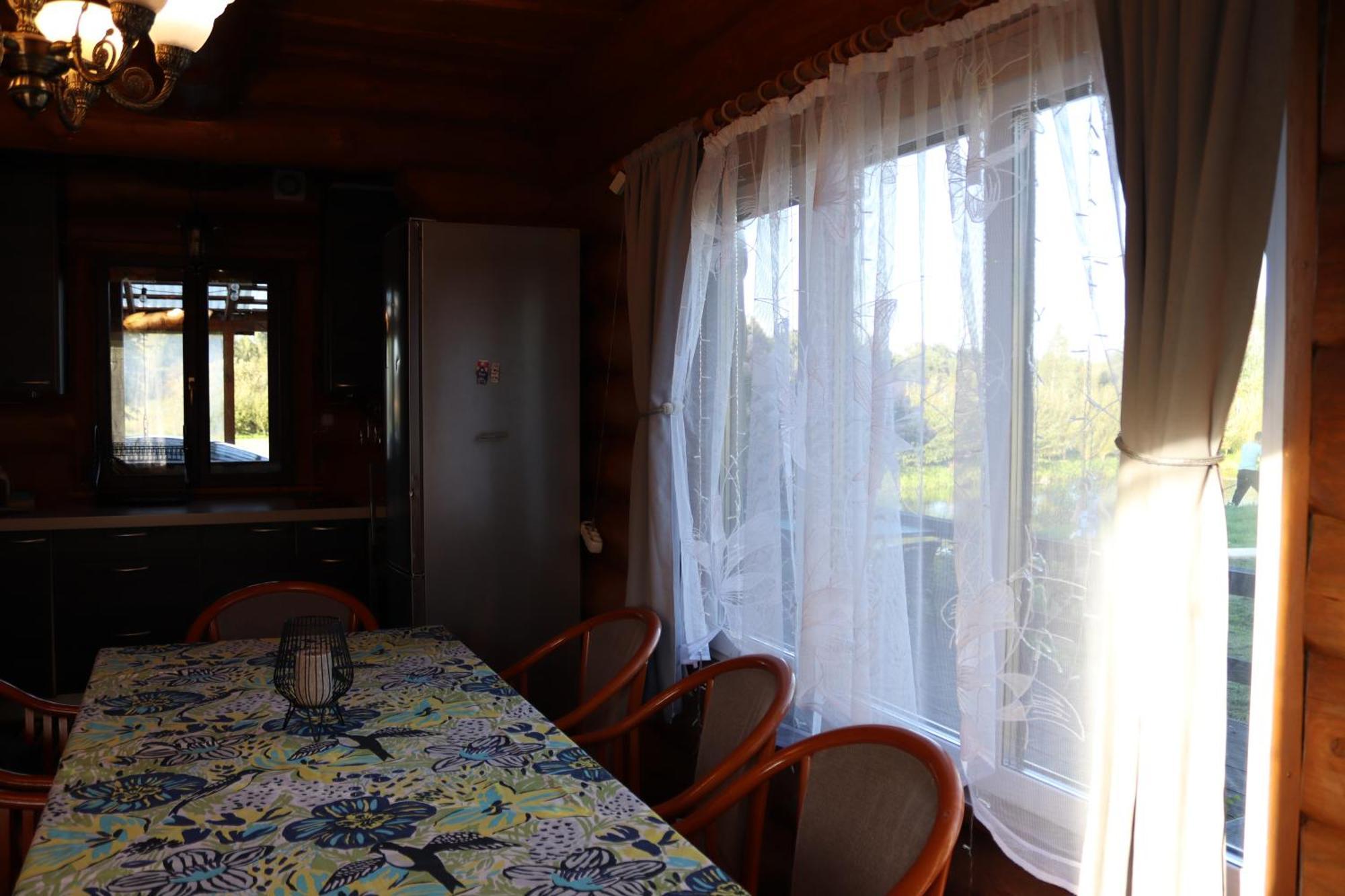 Kundzini Hotel Bīriņi Buitenkant foto